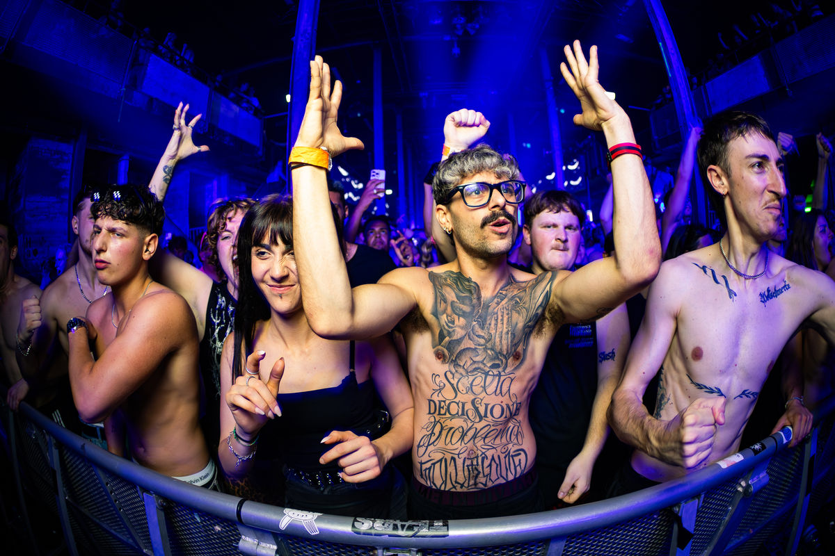 Loading... just a sec